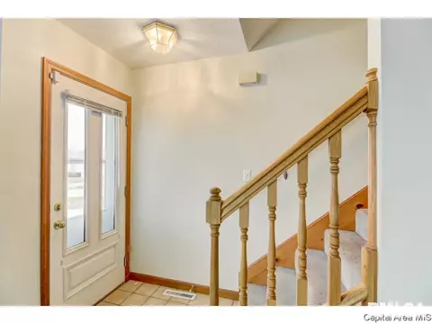 5100 Deerwood Lk, Springfield, IL 62703 photo 3