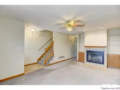 5100 Deerwood Lk, Springfield, IL 62703 photo 5