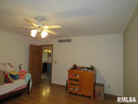 5221 Manhattan Dr, Springfield, IL 62711 photo 11