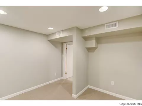 3160 Elmhurst, Springfield, IL 62704 photo 22