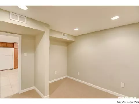 3160 Elmhurst, Springfield, IL 62704 photo 24