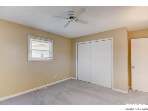 3160 Elmhurst, Springfield, IL 62704 photo 13