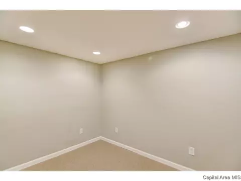 3160 Elmhurst, Springfield, IL 62704 photo 23