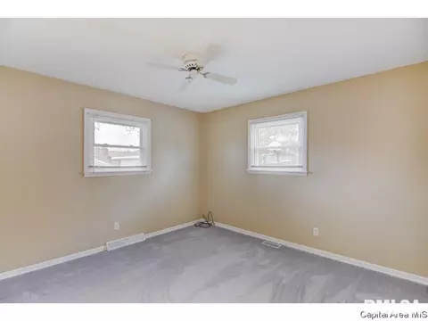 3160 Elmhurst, Springfield, IL 62704 photo 14