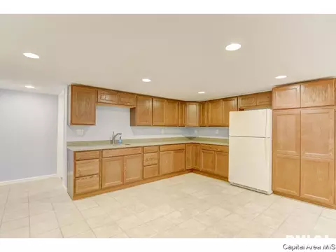 3160 Elmhurst, Springfield, IL 62704 photo 28