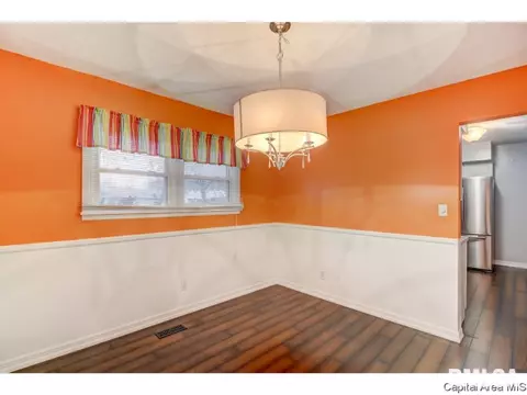 3160 Elmhurst, Springfield, IL 62704 photo 6