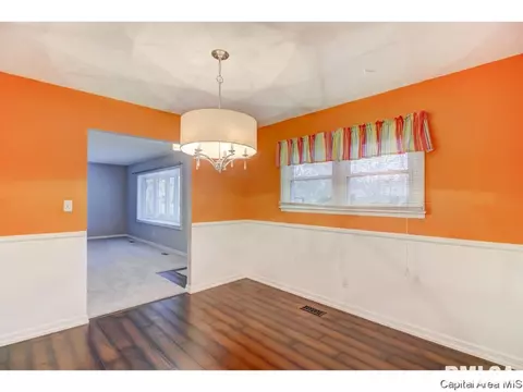 3160 Elmhurst, Springfield, IL 62704 photo 5