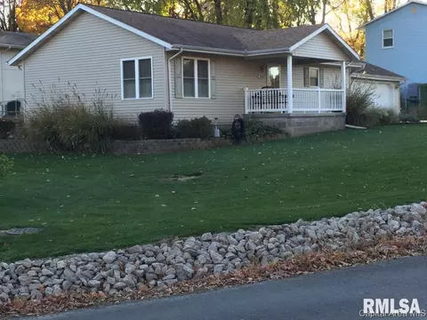 2500 Harbauer W, Springfield, IL 62702 photo 2