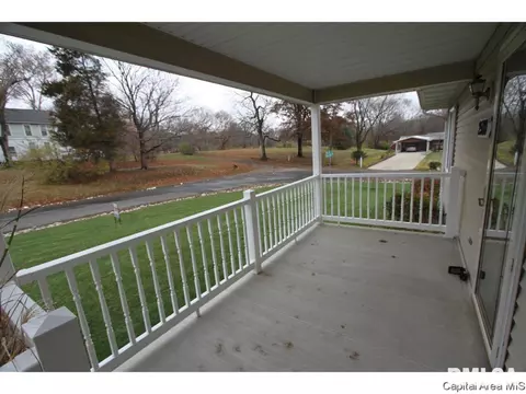 2500 Harbauer W, Springfield, IL 62702 photo 9