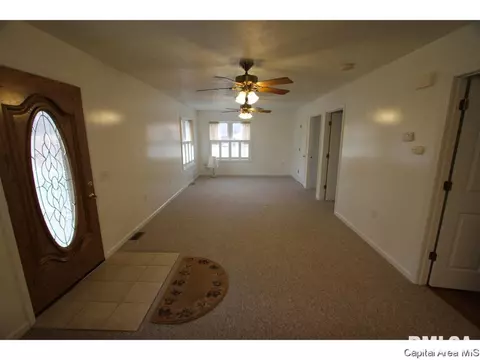 2500 Harbauer W, Springfield, IL 62702 photo 23