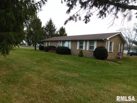 408 E Ctr, Loami, IL 62661 photo 8