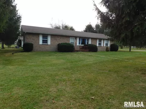 408 E Ctr, Loami, IL 62661 photo 1