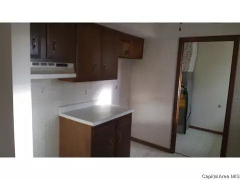 3225 Clarendon, Springfield, IL 62704 photo 5