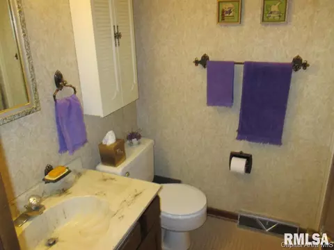 2212 Montclair Dr, Springfield, IL 62704 photo 15
