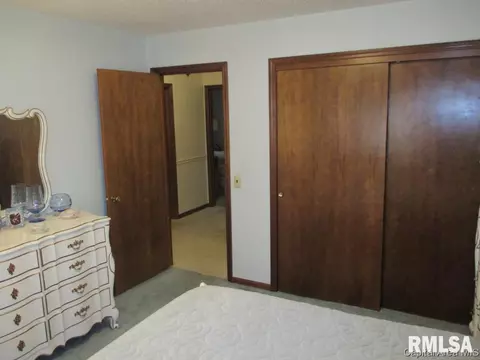 2212 Montclair Dr, Springfield, IL 62704 photo 20