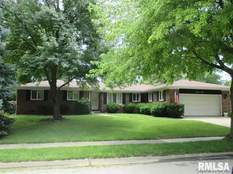 2212 Montclair Dr, Springfield, IL 62704 photo 1