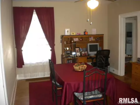 231 E Springfield, Virginia, IL 62691 photo 2