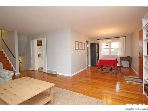 2006 Cambridge, Springfield, IL 62704 photo 5