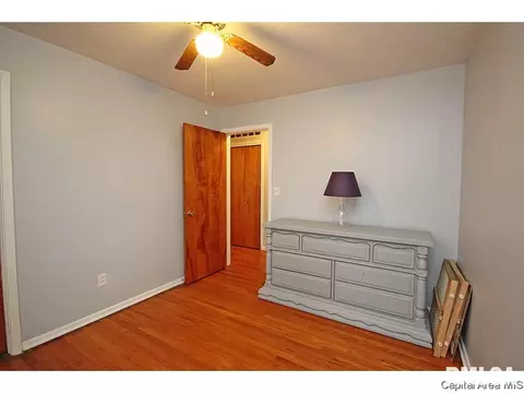 2006 Cambridge, Springfield, IL 62704 photo 25