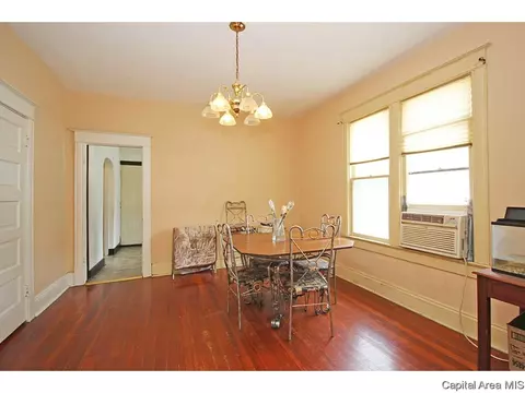 2319 N 15th St, Springfield, IL 62702 photo 10