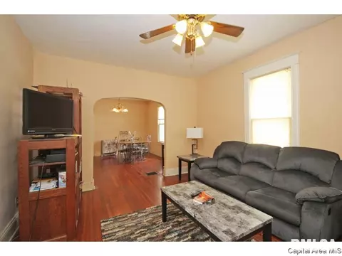 2319 N 15th St, Springfield, IL 62702 photo 6