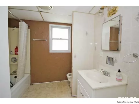 2319 N 15th St, Springfield, IL 62702 photo 36