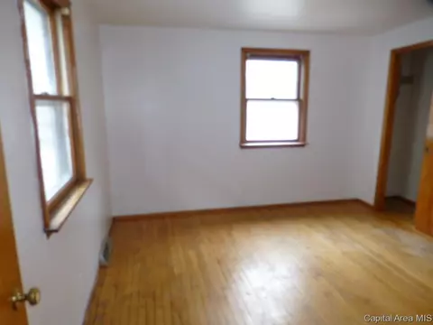 1011 N 4th St, Springfield, IL 62702 photo 9