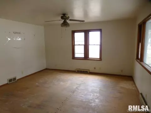 1011 N 4th St, Springfield, IL 62702 photo 17