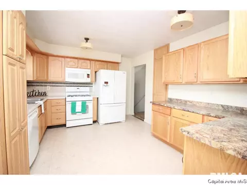 2908 Arlington Dr, Springfield, IL 62704 photo 8