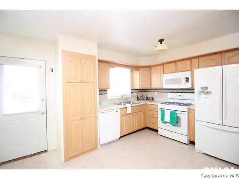 2908 Arlington Dr, Springfield, IL 62704 photo 9