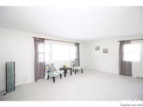 2908 Arlington Dr, Springfield, IL 62704 photo 4