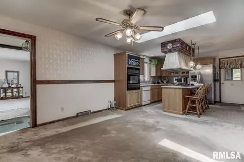 58 Providence Ln, Springfield, IL 62711 photo 7
