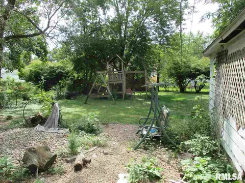 2921 S 4th St, Springfield, IL 62703 photo 8