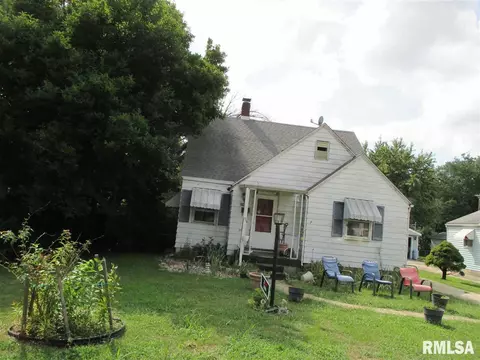 2921 S 4th St, Springfield, IL 62703 photo 4