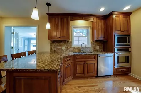 2028 S Park Ave, Springfield, IL 62704 photo 7