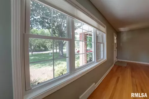 2028 S Park Ave, Springfield, IL 62704 photo 6