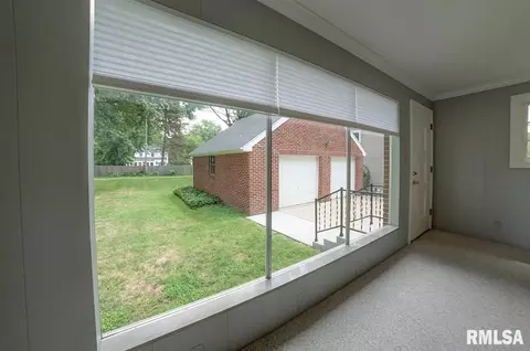 2028 S Park Ave, Springfield, IL 62704 photo 13