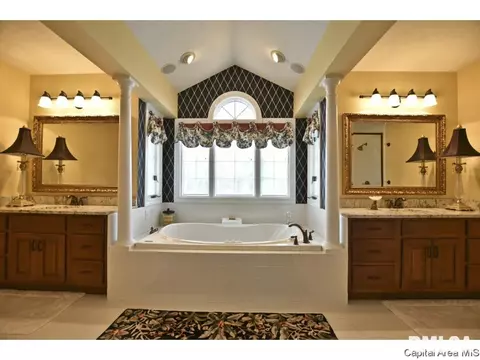 3100 Falcon Pt, Springfield, IL 62711 photo 17