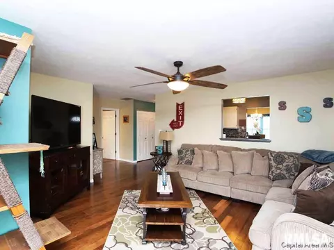 4431 Venetian Dr, Springfield, IL 62703 photo 3