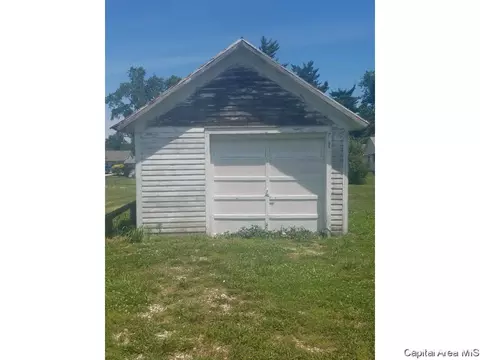 165 E 2nd St, Baylis, IL 62314 photo 12