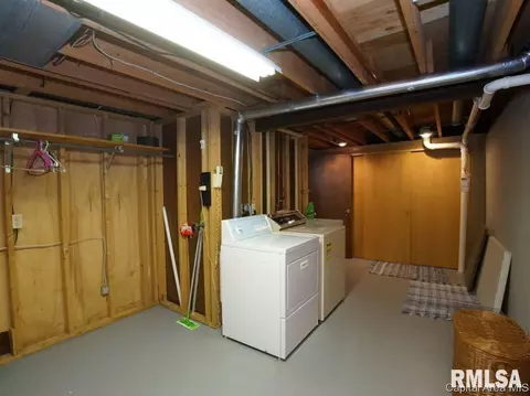 2000 S Noble Ave, Springfield, IL 62704 photo 35