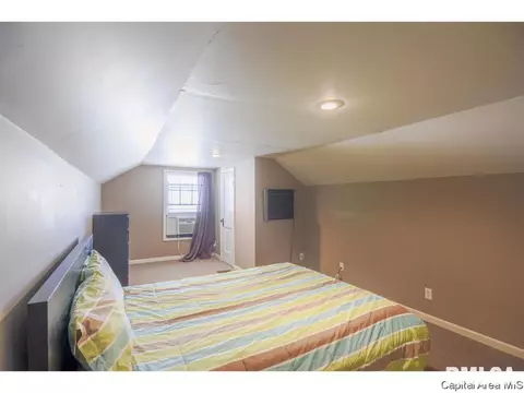 2412 S 8th St, Springfield, IL 62703 photo 17