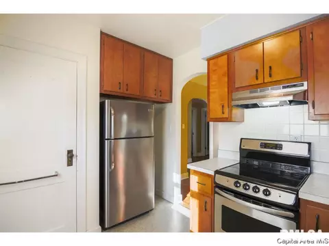 2412 S 8th St, Springfield, IL 62703 photo 10