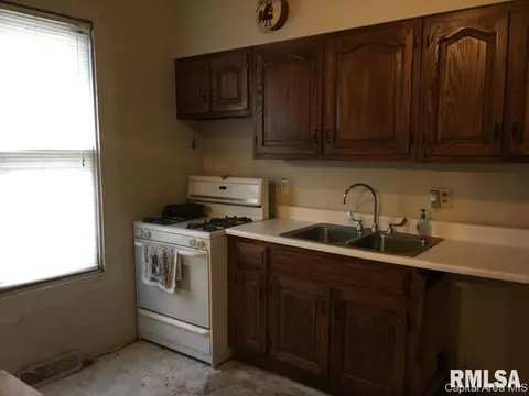 2628 S 9th Street St, Springfield, IL 62703 photo 7