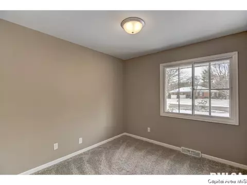 61 Interlacken, Springfield, IL 62704 photo 26