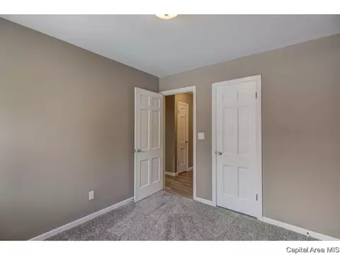 61 Interlacken, Springfield, IL 62704 photo 24