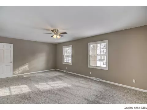 61 Interlacken, Springfield, IL 62704 photo 16