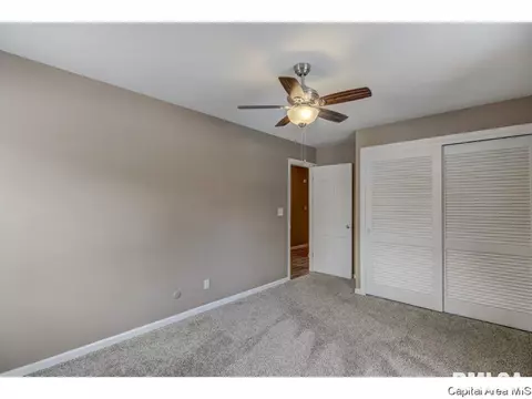 61 Interlacken, Springfield, IL 62704 photo 21