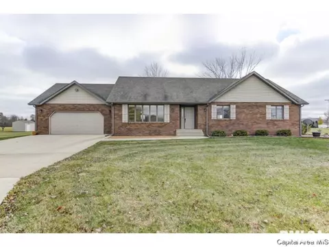 3912 Rochester Rd, Springfield, IL 62712 photo 2
