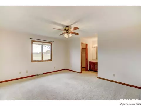 3912 Rochester Rd, Springfield, IL 62712 photo 17
